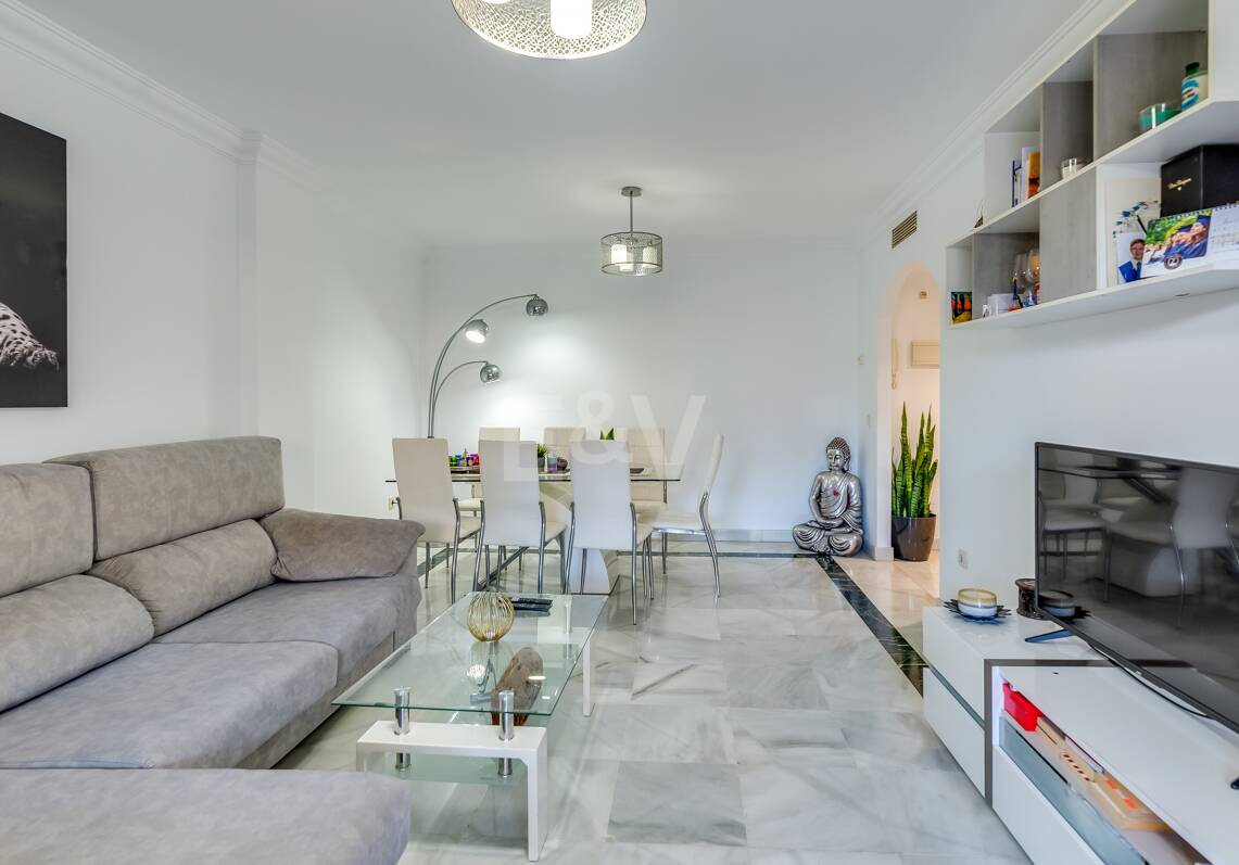 Trendy two-bed apartment in the Golden Mile, Marbella, Available for The Summer Months June till October Gated community, Walking Distance to the Beach