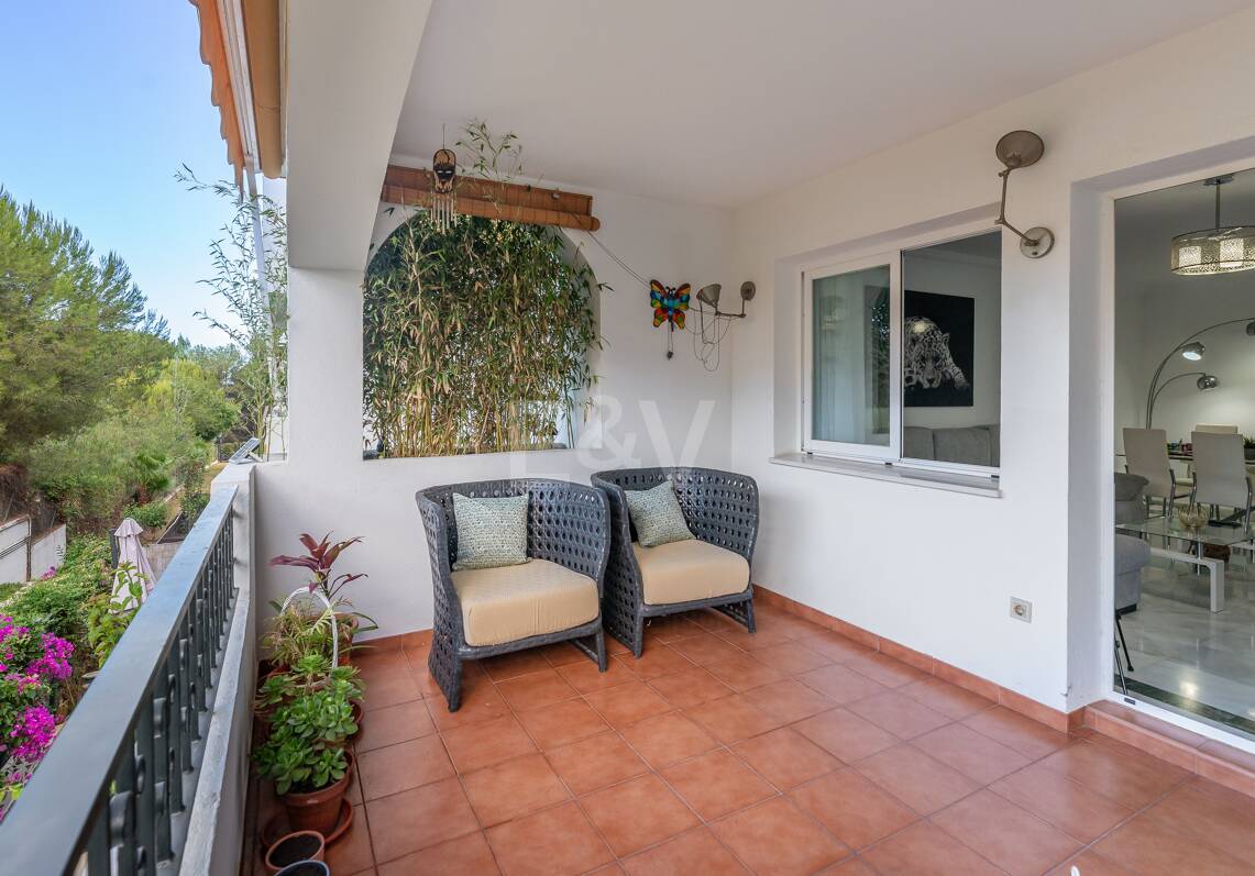 Trendy two-bed apartment in the Golden Mile, Marbella, Available for The Summer Months June till October Gated community, Walking Distance to the Beach
