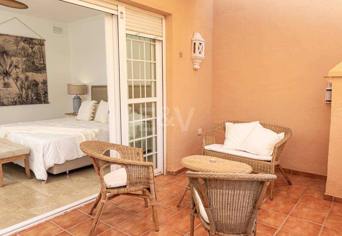 Nieruchomości wyjątkowe w Marbella dostępne na wynajem krótkoterminowy od 6000 €/ tydzień.