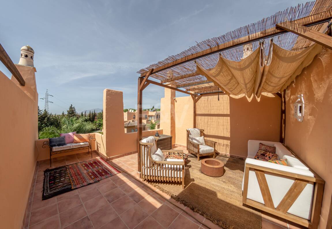 Nieruchomości wyjątkowe w Marbella dostępne na wynajem krótkoterminowy od 6000 €/ tydzień.