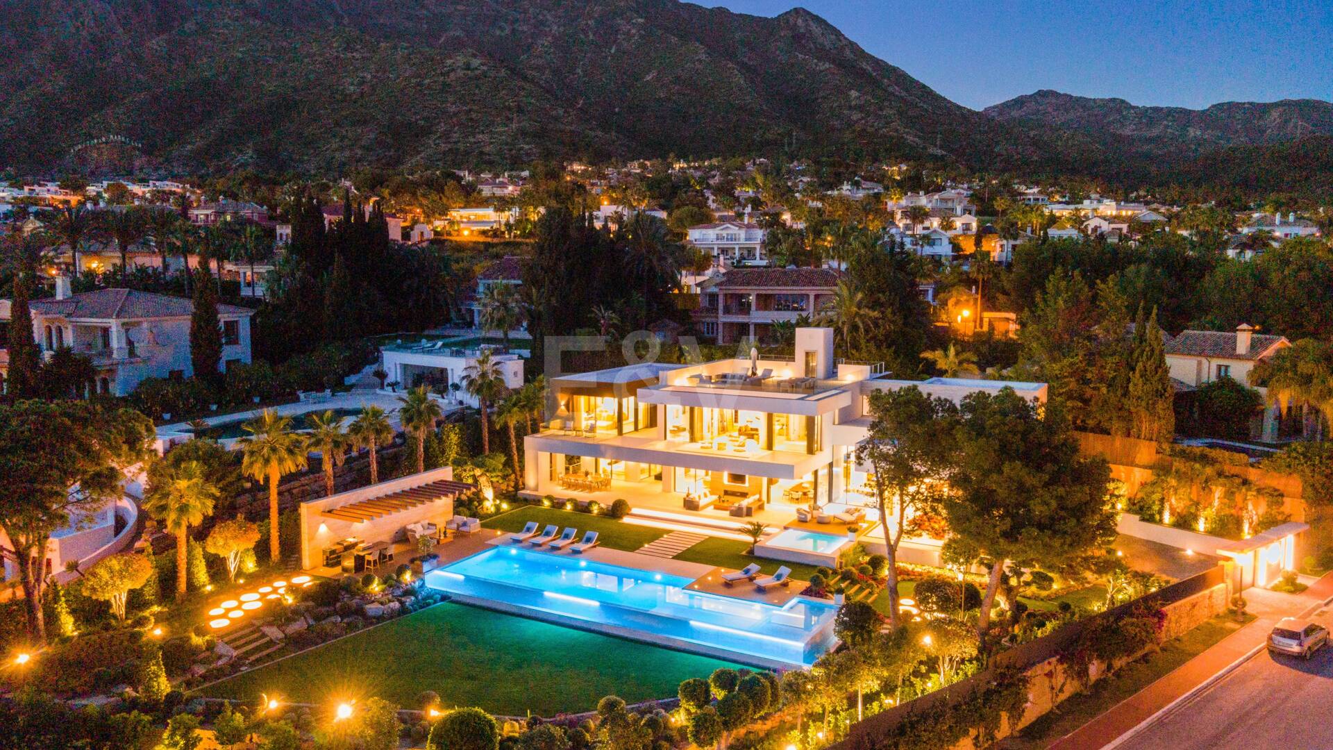 Widowiskowa willa z panoramicznymi widokami w Sierra Blanca