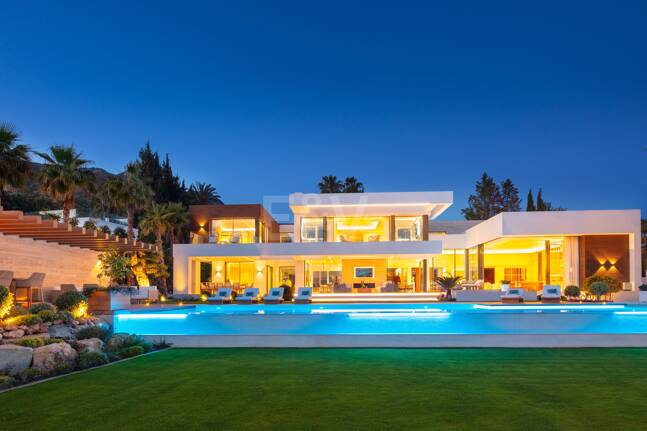 Widowiskowa willa z panoramicznymi widokami w Sierra Blanca