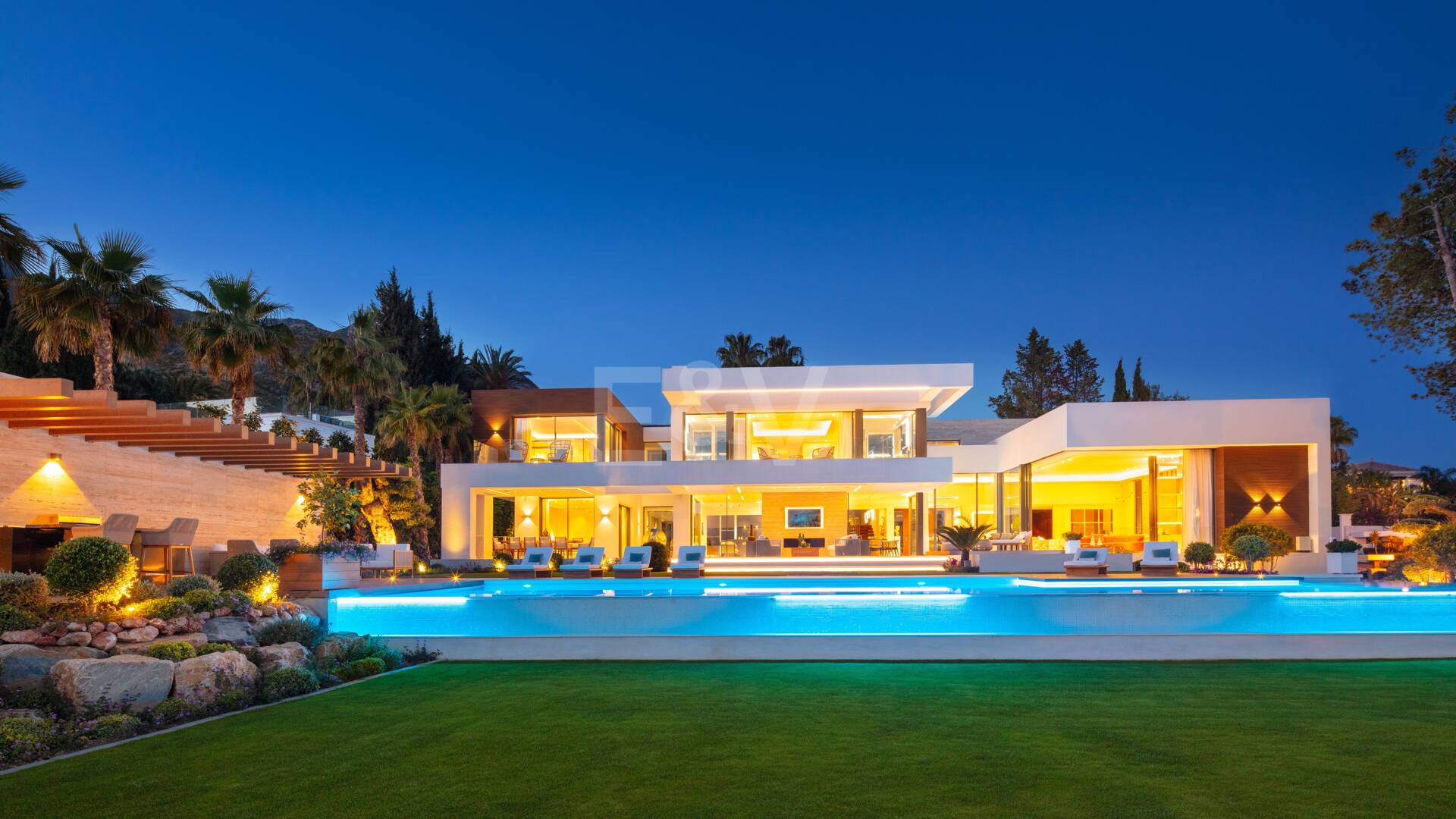 Widowiskowa willa z panoramicznymi widokami w Sierra Blanca