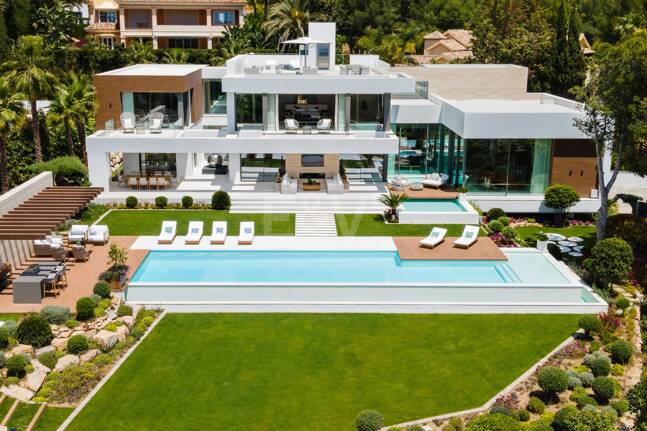 Widowiskowa willa z panoramicznymi widokami w Sierra Blanca