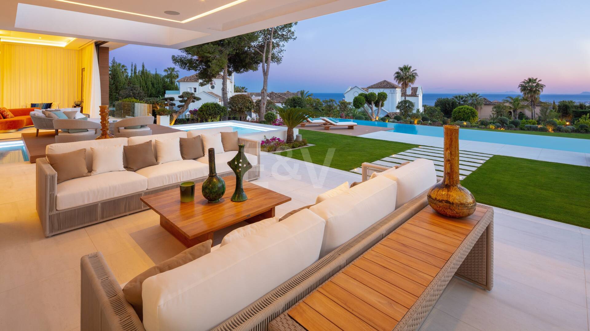 Widowiskowa willa z panoramicznymi widokami w Sierra Blanca