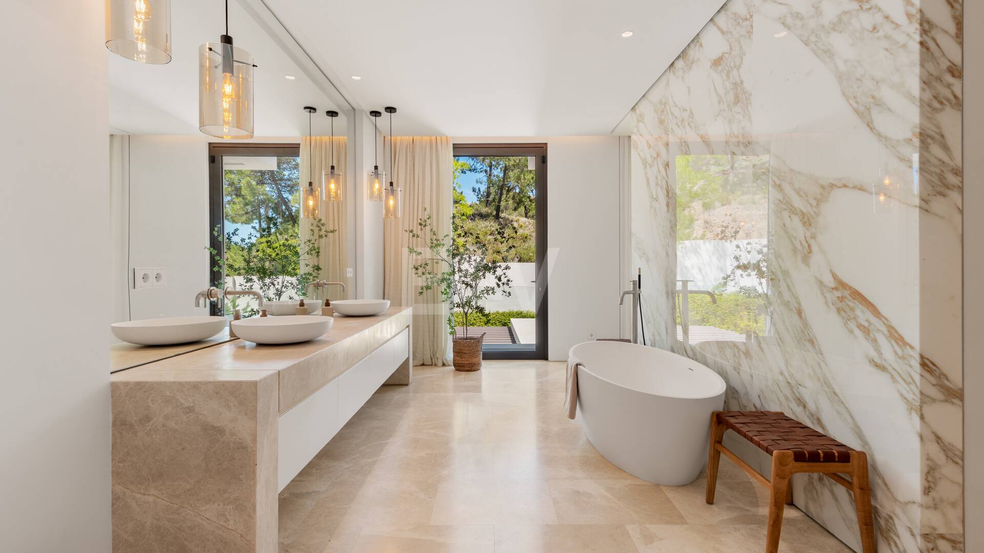 Modern lyxvilla i Alcuzcuz-Benahavis med panoramautsikt