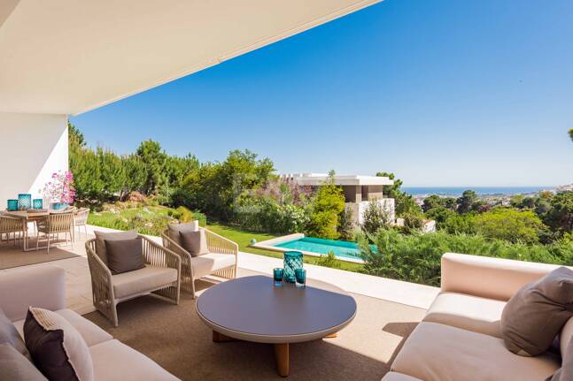 Modern lyxvilla i Alcuzcuz-Benahavis med panoramautsikt