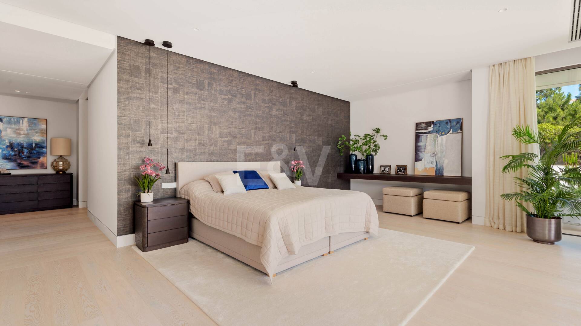 Modern lyxvilla i Alcuzcuz-Benahavis med panoramautsikt