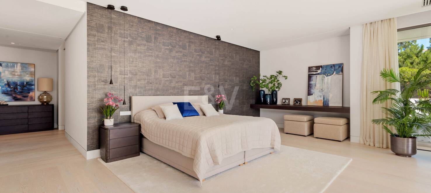 Modern lyxvilla i Alcuzcuz-Benahavis med panoramautsikt