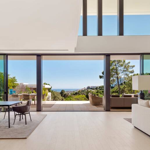 Modern lyxvilla i Alcuzcuz-Benahavis med panoramautsikt