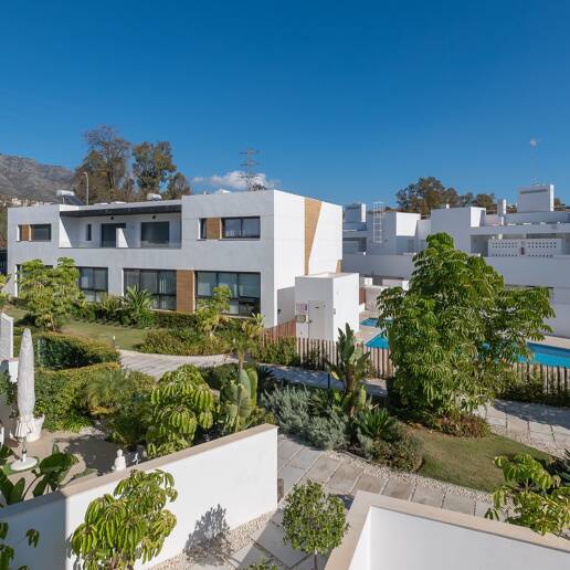 Semi-détaché moderne Villa Minutes de Puerto Banús