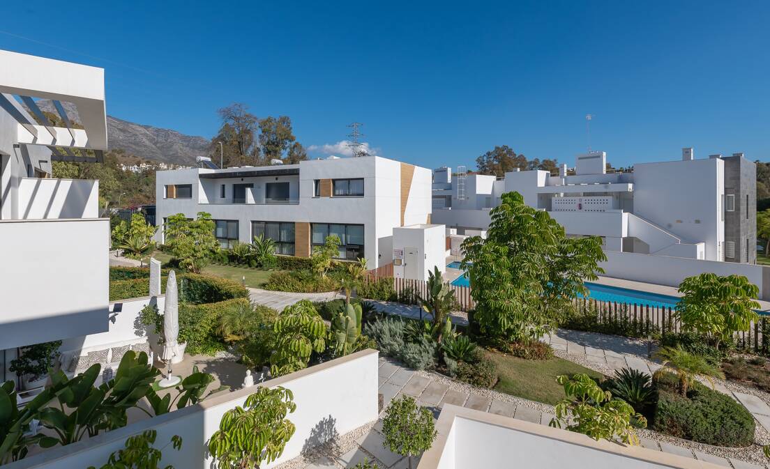 Moderna Villa Pareada Nueva a Minutos de Puerto Banús