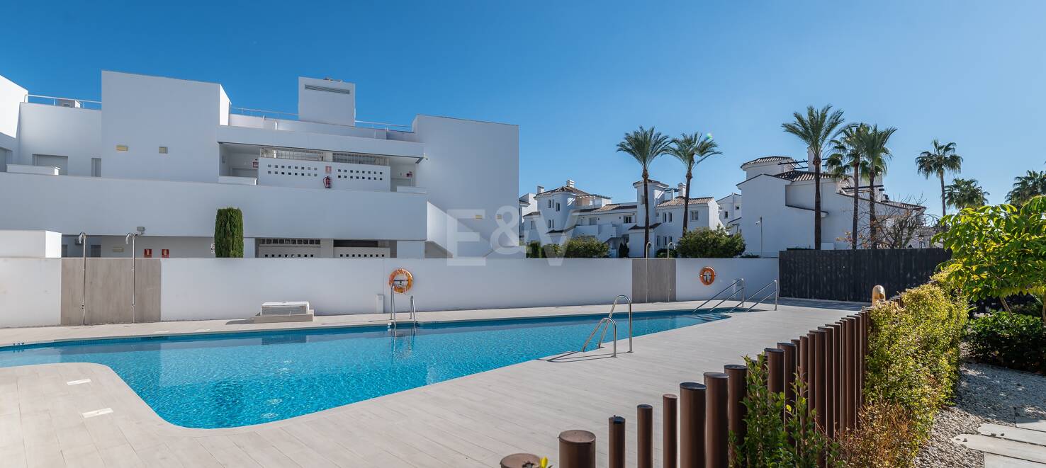 Semi-détaché moderne Villa Minutes de Puerto Banús