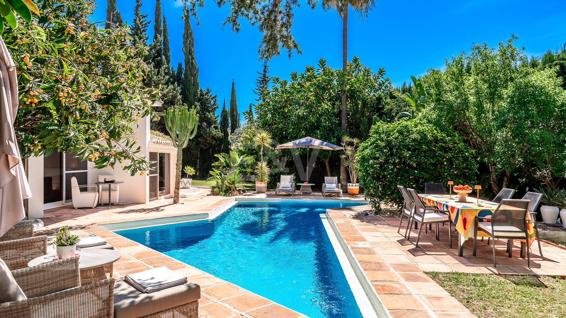 Unikalna 3-sypialna willa w Las Cumbres z prywatnością