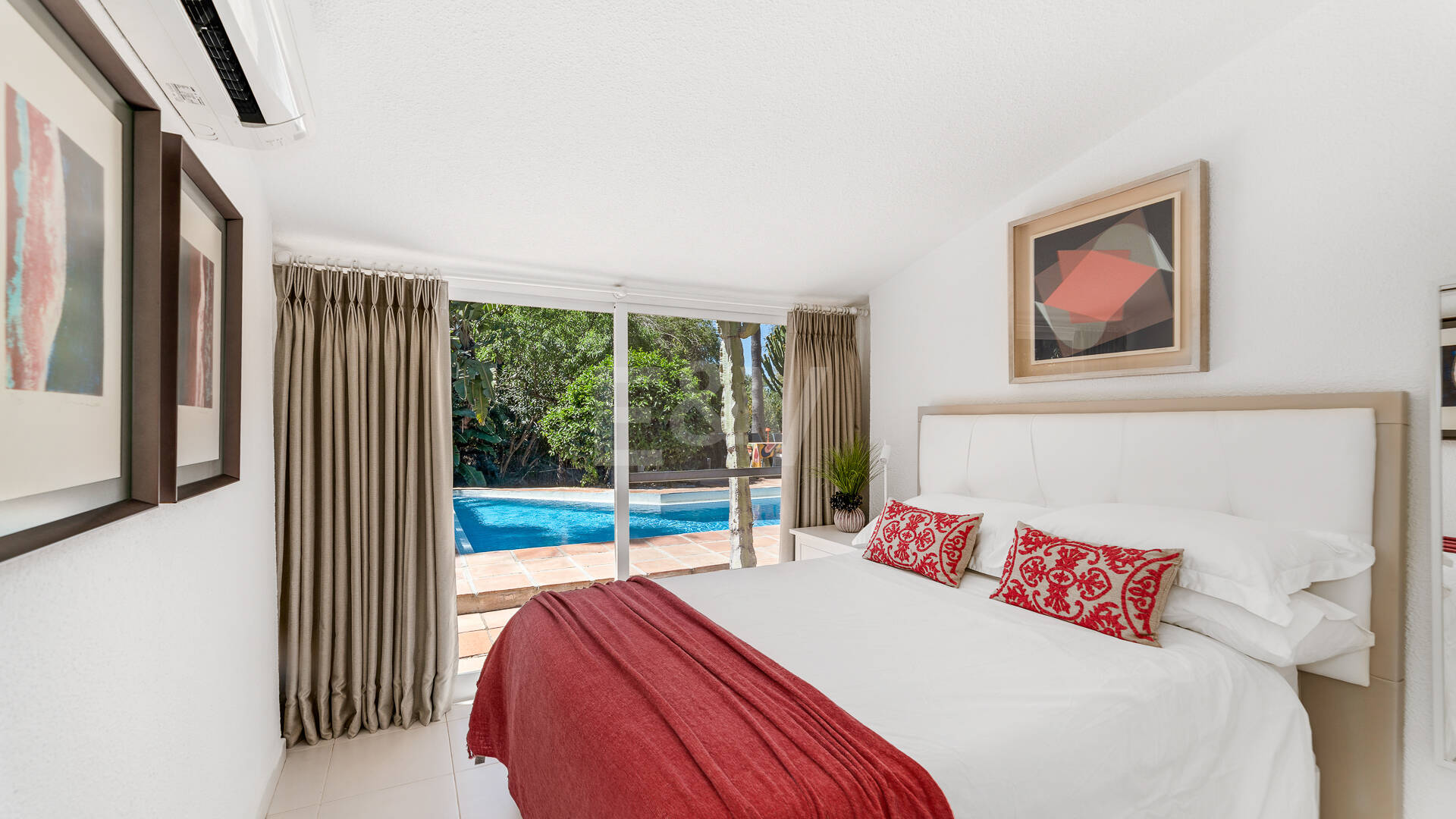 Unikalna 3-sypialna willa w Las Cumbres z prywatnością