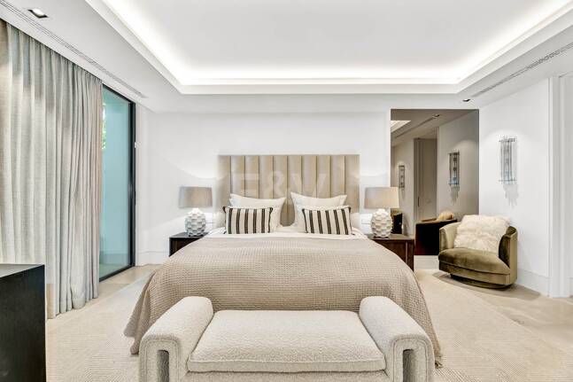 Spektakuläre moderne Wohnung in La Quinta mit Meerblick in sehr exklusiver Gemeinschaft