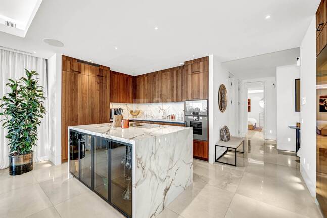 Spektakuläre moderne Wohnung in La Quinta mit Meerblick in sehr exklusiver Gemeinschaft