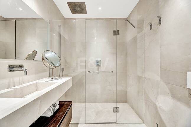 Spektakuläre moderne Wohnung in La Quinta mit Meerblick in sehr exklusiver Gemeinschaft