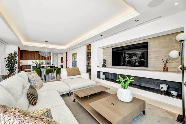 Spektakuläre moderne Wohnung in La Quinta mit Meerblick in sehr exklusiver Gemeinschaft