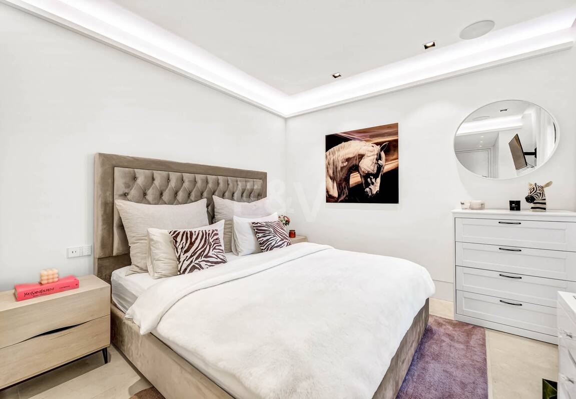 Spektakuläre moderne Wohnung in La Quinta mit Meerblick in sehr exklusiver Gemeinschaft