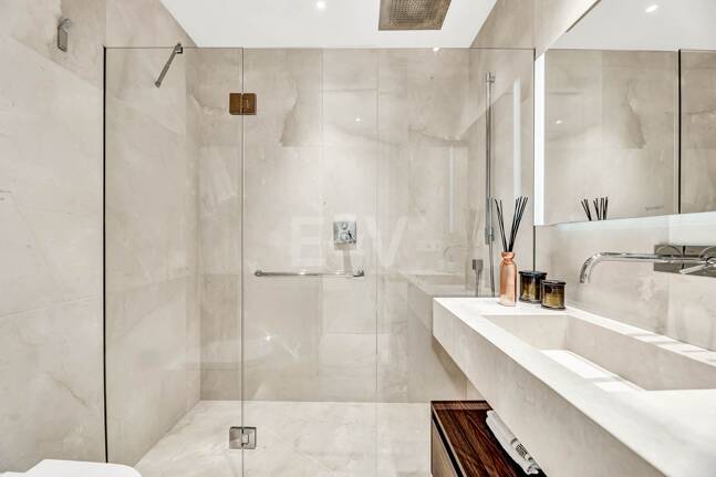 Spektakuläre moderne Wohnung in La Quinta mit Meerblick in sehr exklusiver Gemeinschaft