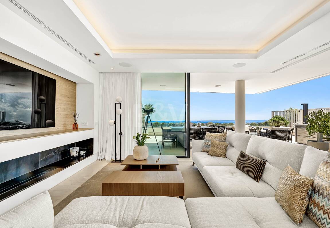 Spektakuläre moderne Wohnung in La Quinta mit Meerblick in sehr exklusiver Gemeinschaft