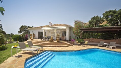 Beachside Villa in Marbesa, Marbella ideal for families