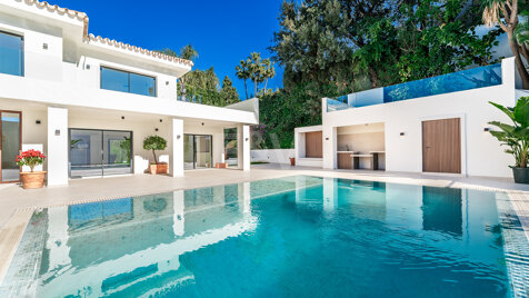 Villa moderna exquisita en Elviria, Marbella