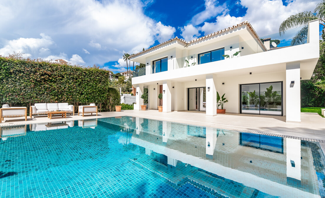 Exquisite Modern Villa in Elviria, Marbella