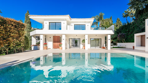 Villa moderna exquisita en Elviria, Marbella