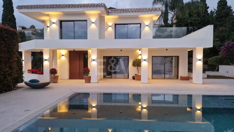 Exquisite modernisierte Villa in Elviria, Marbella