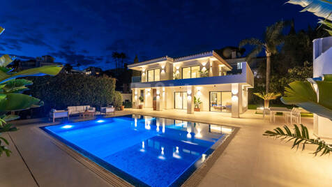 Exquisite Modern Villa in Elviria, Marbella