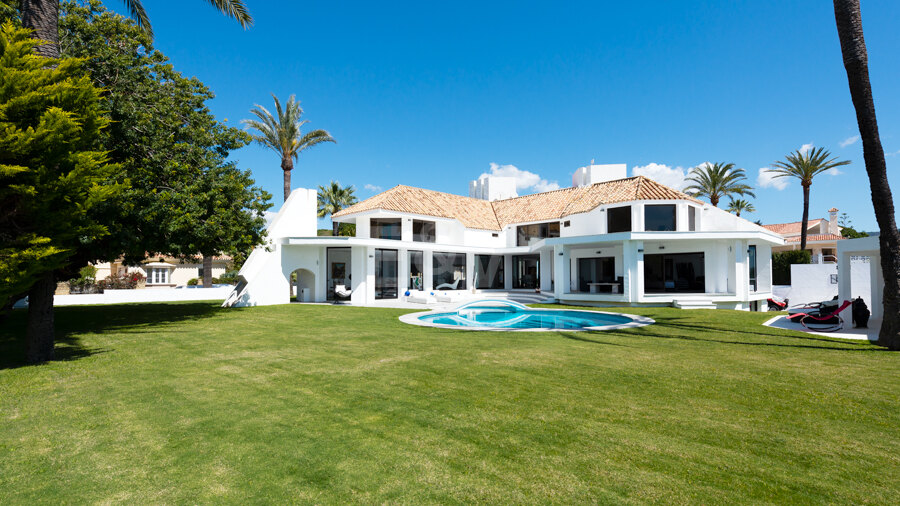 Enchanting Beachside Villa