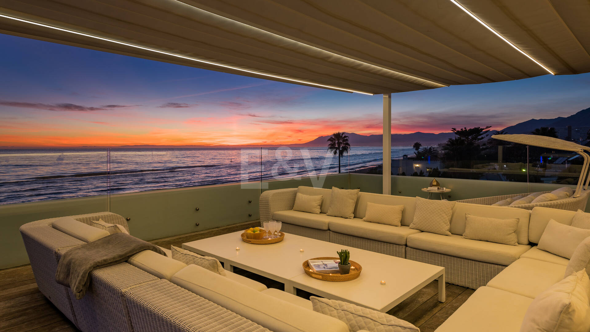 Contemporary Frontline Beach Villa in Las Chapas Playa