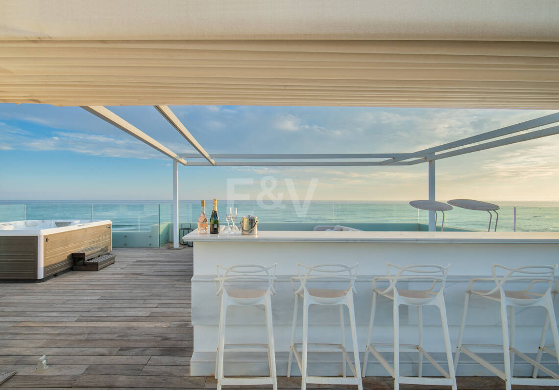 Contemporary Frontline Beach Villa in Las Chapas Playa