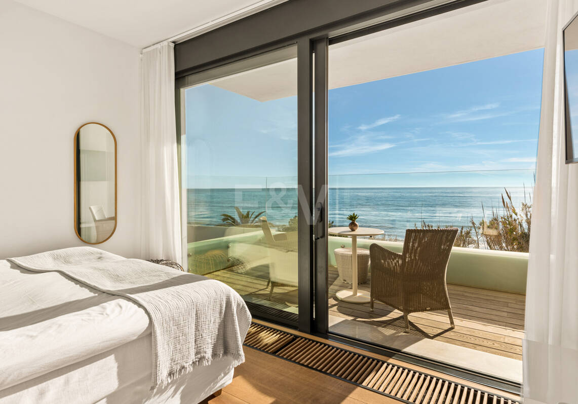 Contemporary Frontline Beach Villa in Las Chapas Playa