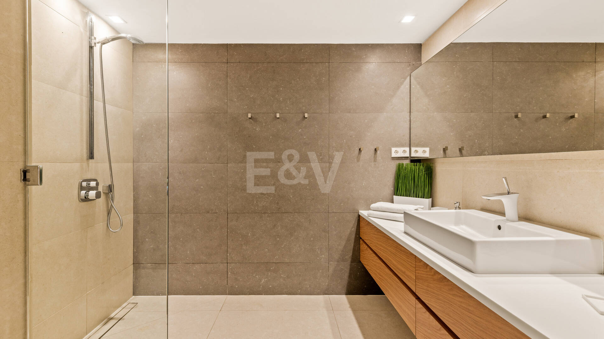 Contemporary Frontline Beach Villa in Las Chapas Playa