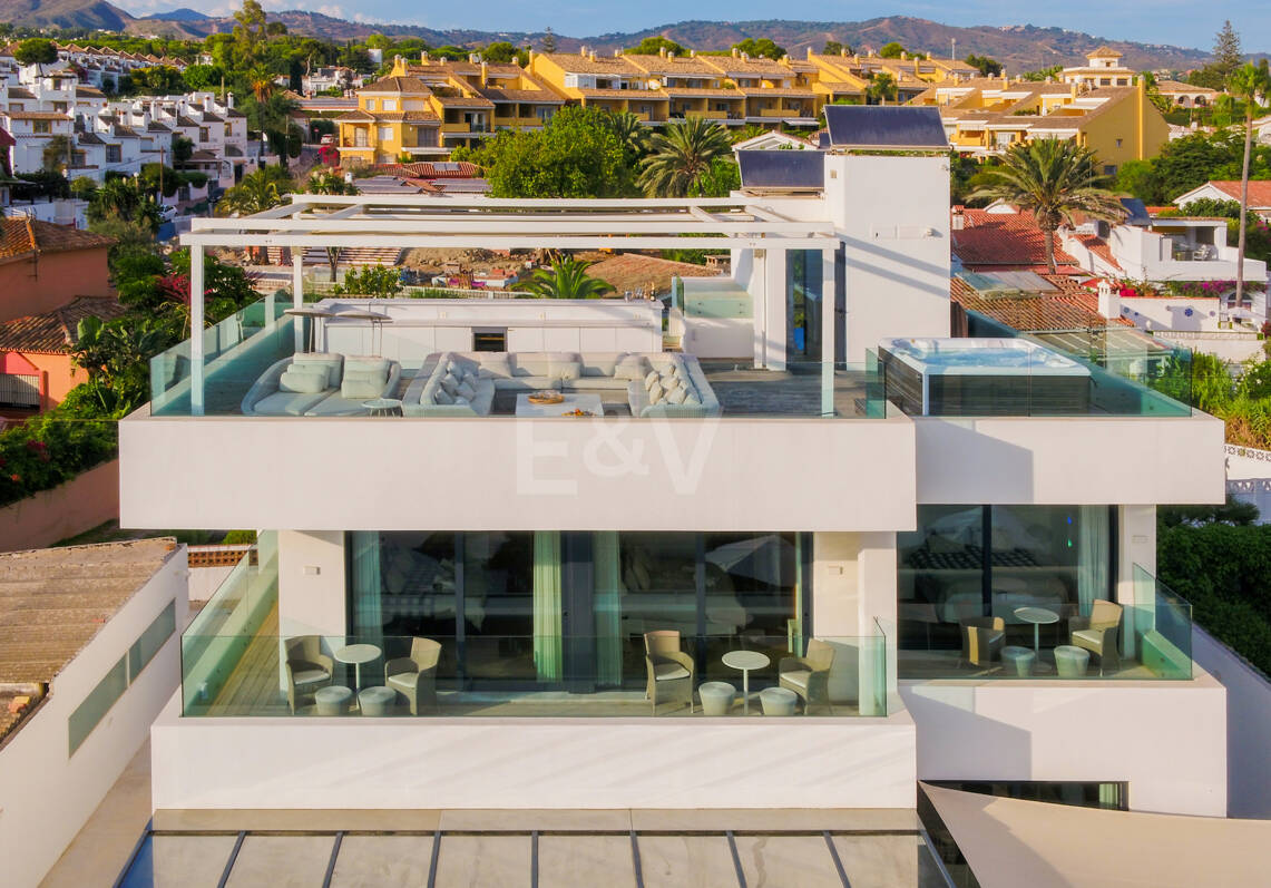 Contemporary Frontline Beach Villa in Las Chapas Playa