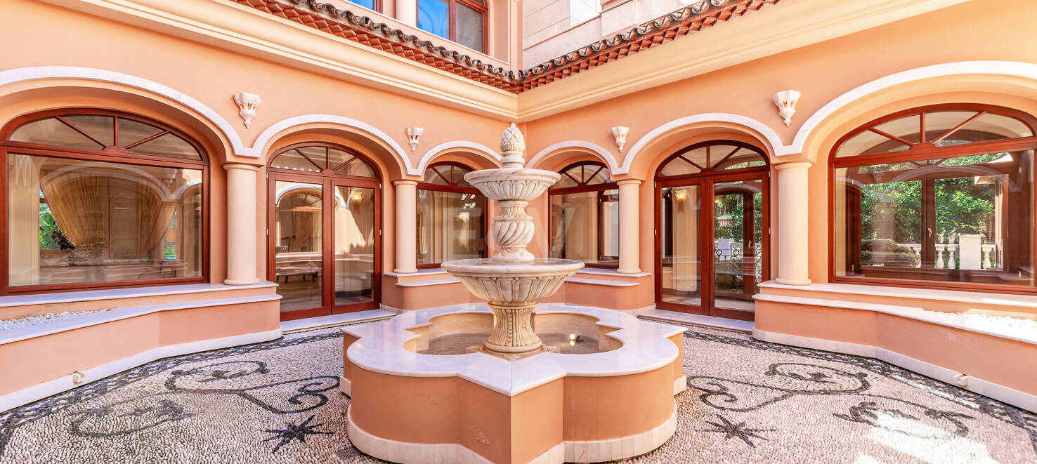 Superbe villa de style andalou à Guadalmina Baja, Marbella