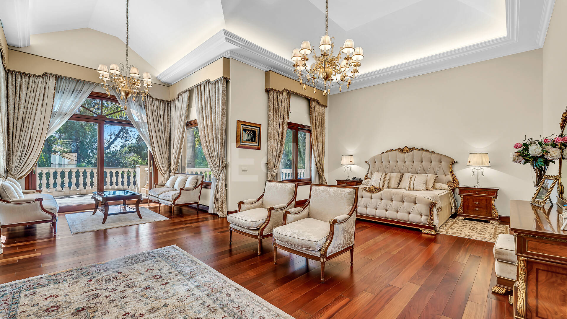 Primera línea Guadalmina Baja villa de playa en una de las áreas más prestigiosas de Marbella