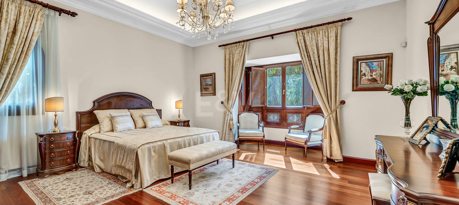 Superbe villa de style andalou à Guadalmina Baja, Marbella