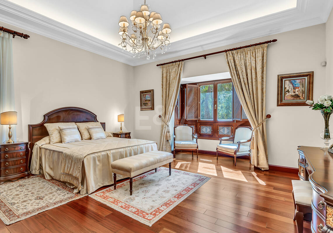 Superbe villa de style andalou à Guadalmina Baja, Marbella
