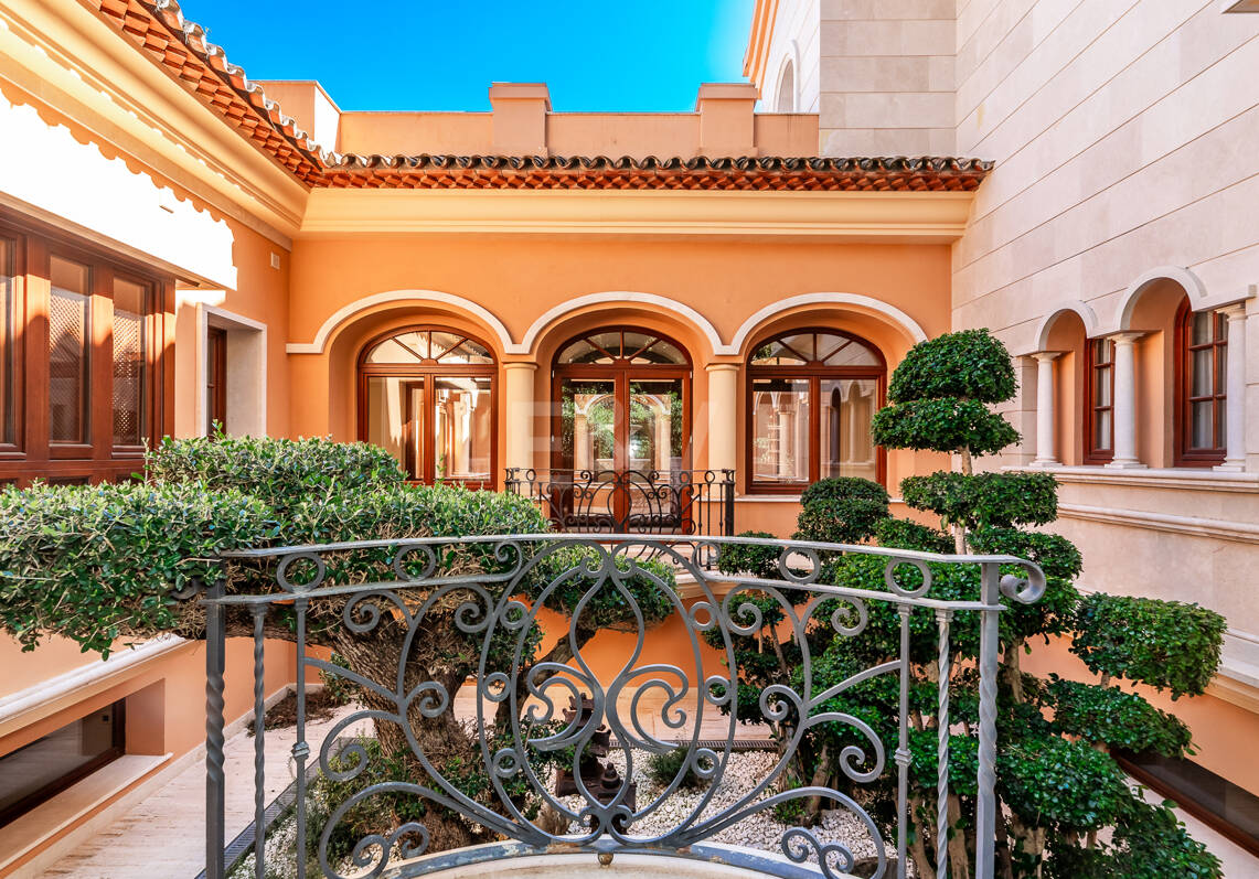 Superbe villa de style andalou à Guadalmina Baja, Marbella