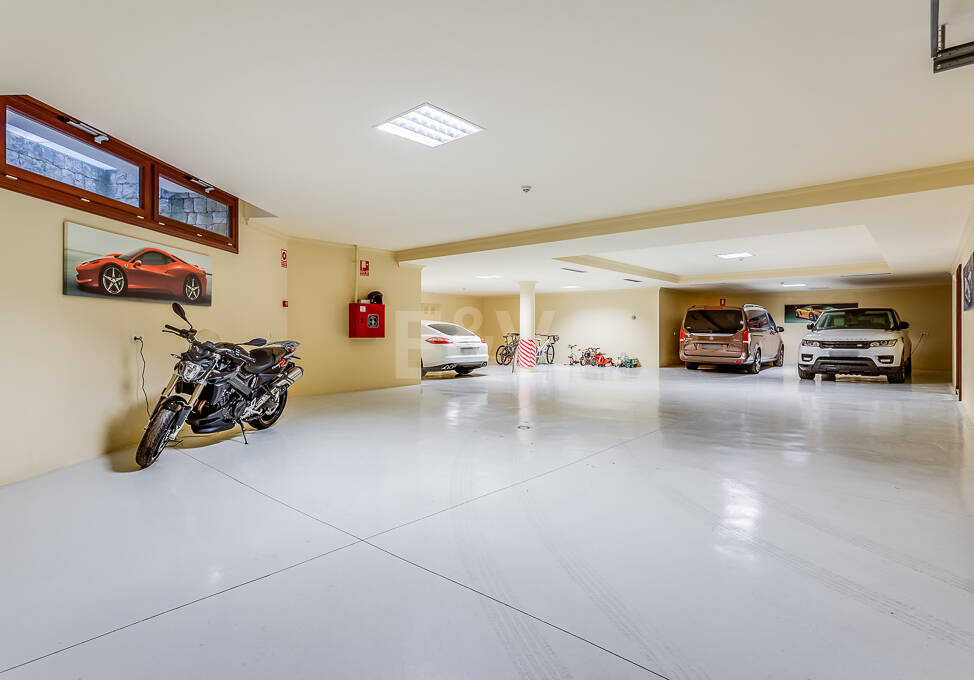 Superbe villa de style andalou à Guadalmina Baja, Marbella
