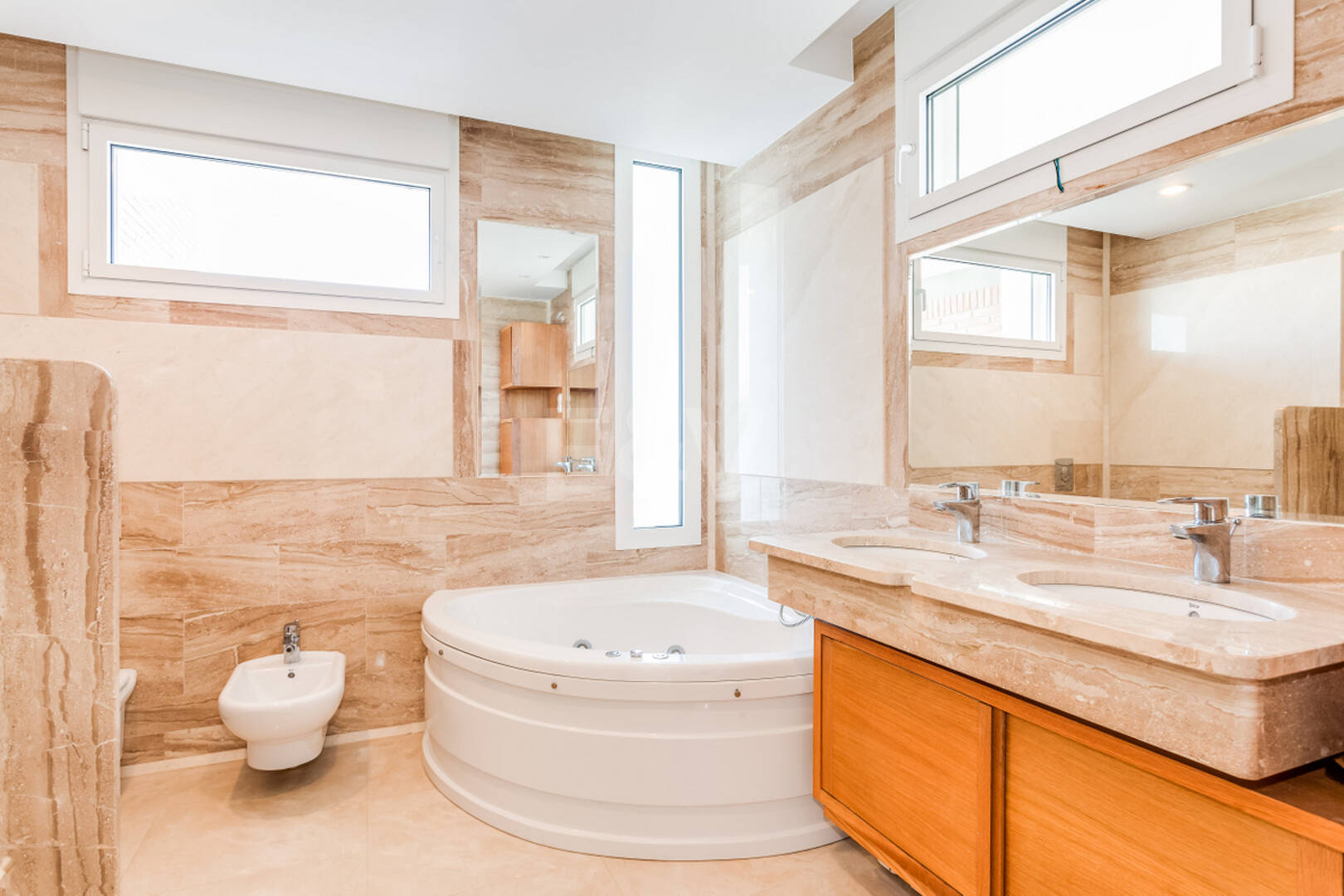 Wyjątkowy Villain La Mairena