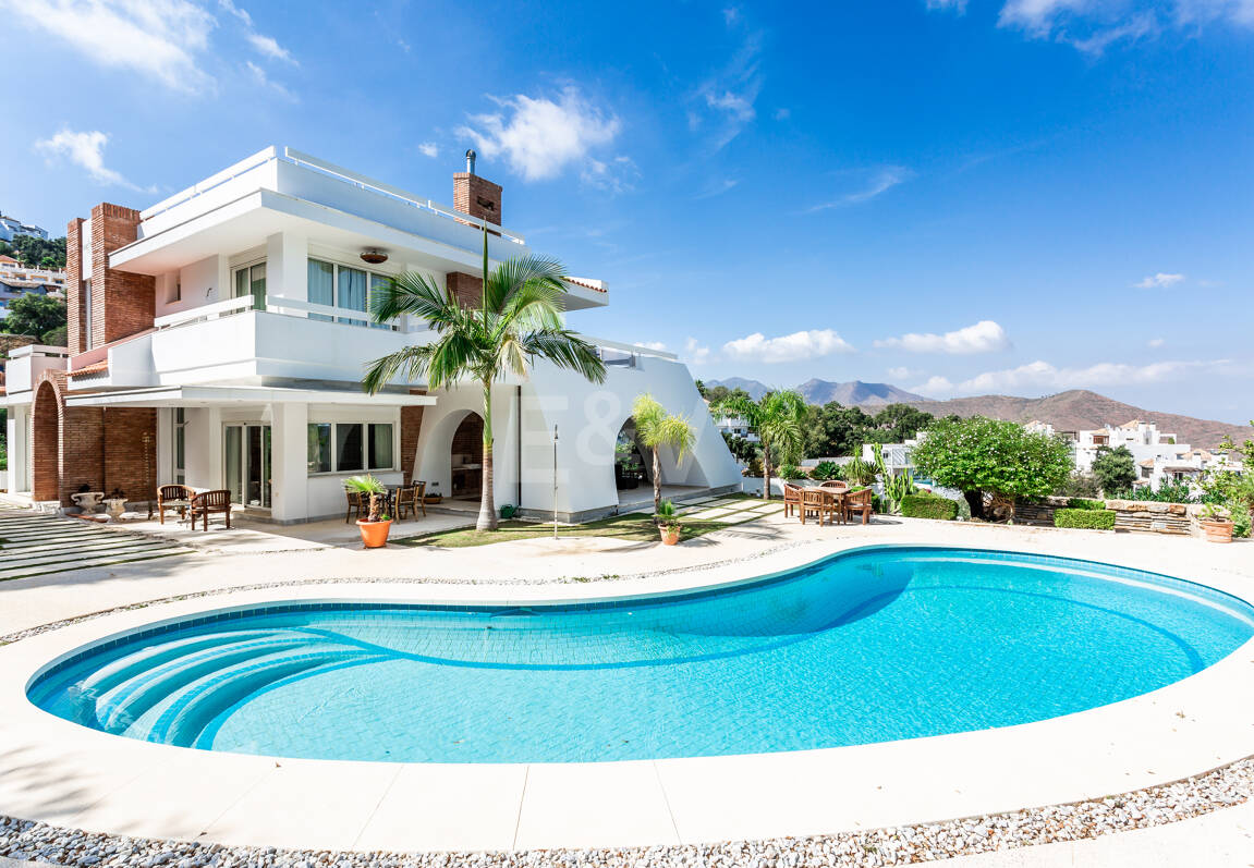 Villa exceptionnelle à La Mairena, Marbella Est