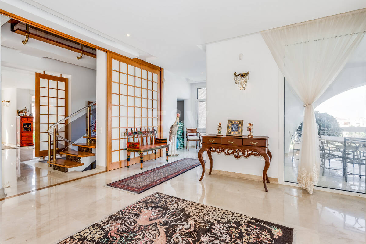 Exceptionell villa i La Mairena, Marbella East