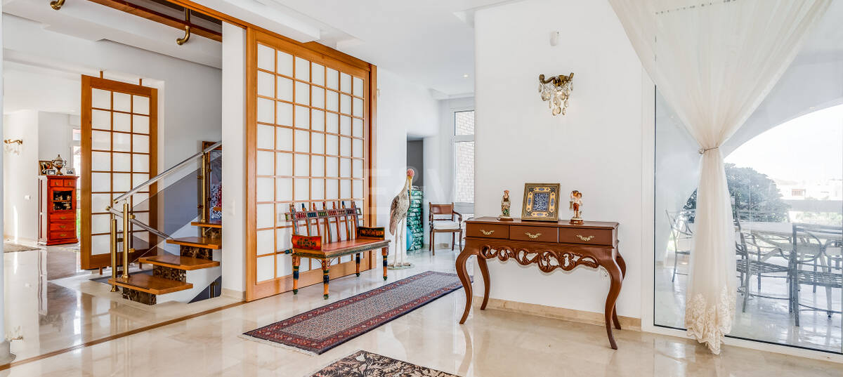 Exceptionell villa i La Mairena, Marbella East