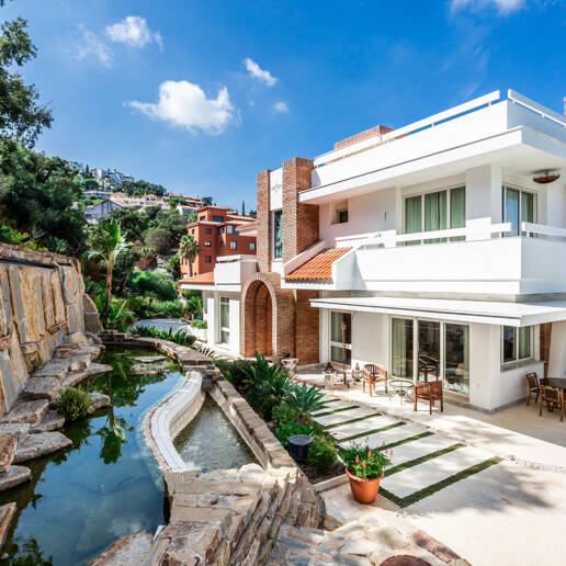 Exceptionell villa i La Mairena, Marbella East