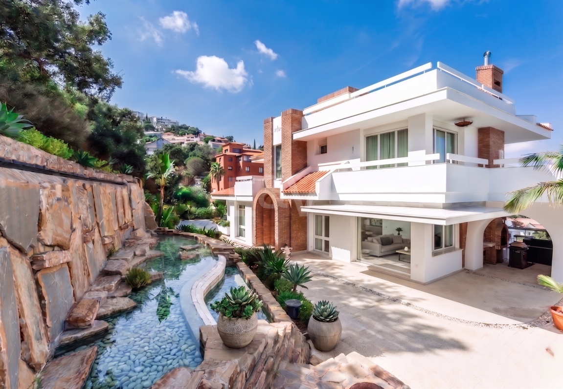 Villa exceptionnelle à La Mairena, Marbella Est